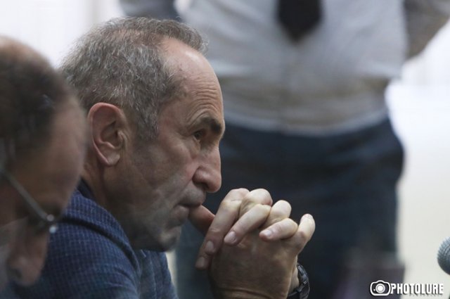 Палата адвокатов обратилась к Пашиняну и Бадасяну на основании заявления адвокатов Кочаряна