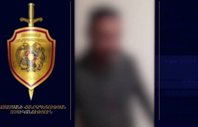 Водитель маршрутки, угрожавший ножом актеру Артему Карапетяну, найден