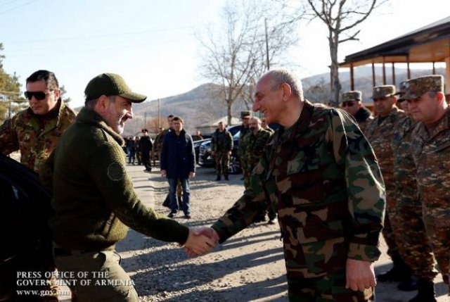 Никол Пашинян и Бако Саакян коснулись вопросов, связанных с предстоящими выборами в Арцахе