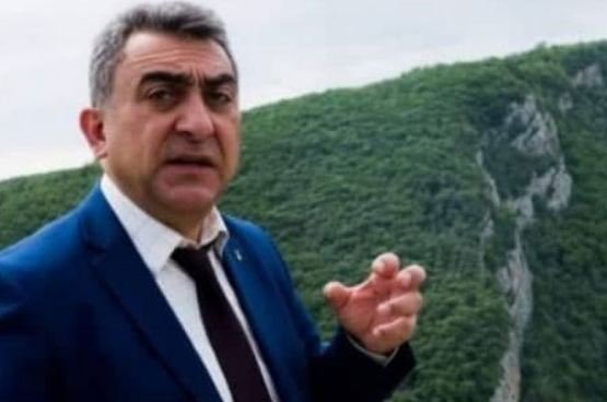 Пытаясь представить взаимные визиты журналистов как “диалог общин”, Баку выдает желаемое за действительное