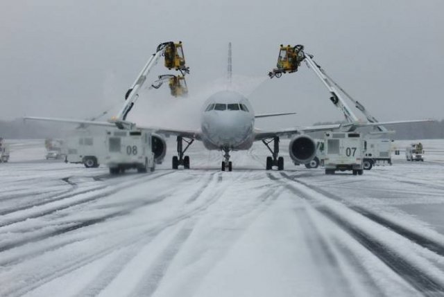 В США из-за плохой погоды отменили несколько сотен авиарейсов