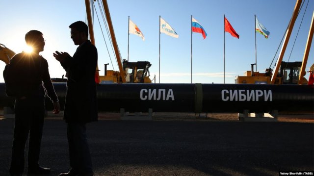 «Газпром» запустил первый газопровод в Китай