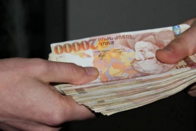 Повысятся зарплаты сотрудников ереванских школ искусств и творческих центров