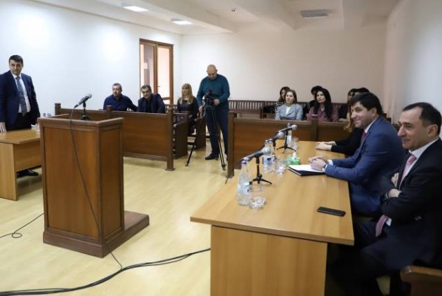 Председатель ВСС представил новоназначенных судей