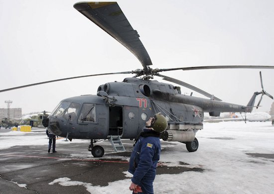 Молодые летчики российской авиабазы в Армении приступили к полетам в горной местности