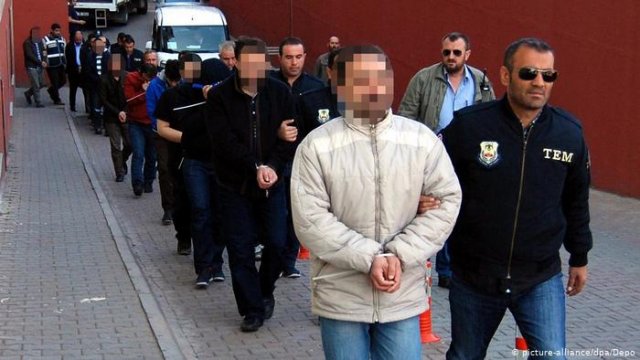 В Турции задержали около 200 предполагаемых сторонников Гюлена