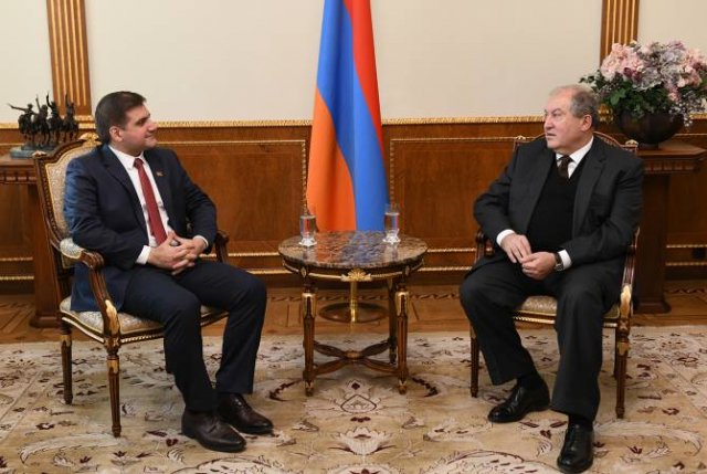 Президент Армении принял независимого депутата Армана Бабаджаняна
