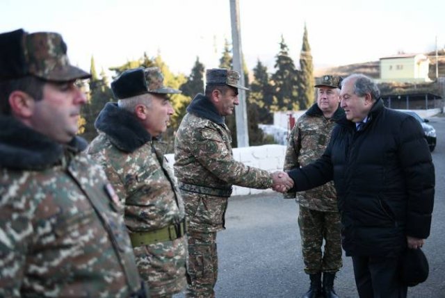 Президент Армении посетил инженерно-саперный батальон Армии обороны Арцаха