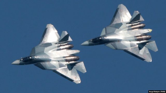 «Ведомости»: Азербайджан заинтересовался покупкой российских истребителей Су-57