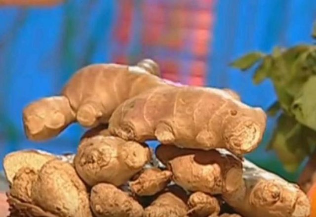 Как похудеть после новогодних праздников? Диетолог назвала рецепт