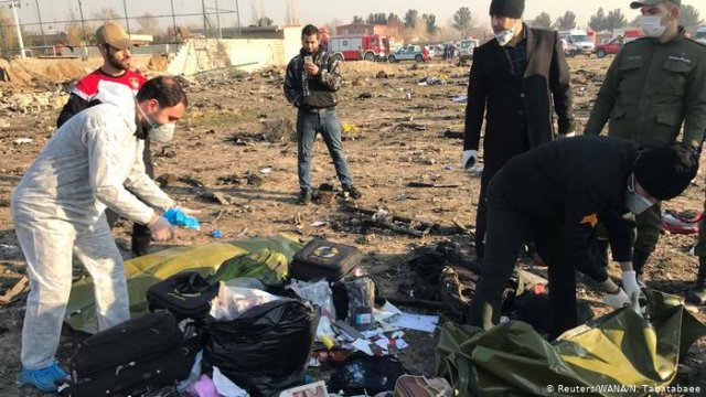 Зеленский объявил 9 января днем траура в Украине в связи с крушением самолета в Иране