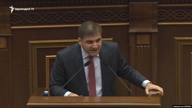 АРФ Дашнакцутюн подала судебный иск против Армана Бабаджаняна