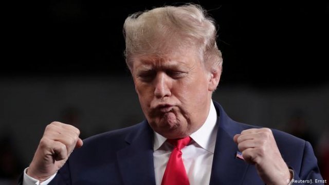 Трамп предостерег власти Ирана от расправ над протестующими