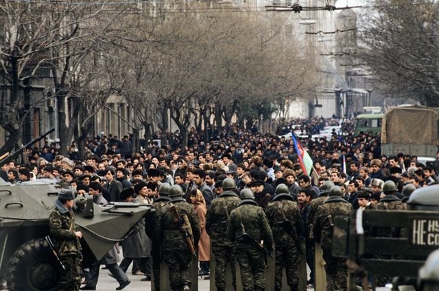 Аргументы и Факты: «Точкой невозврата» стали не события в Карабахе, а погромы в Сумгаите