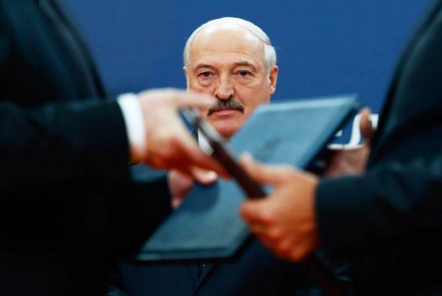 Лукашенко отказался “предавать и растворять” Белоруссию в “братской” России