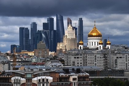 В РПЦ объяснили надобность золотых куполов