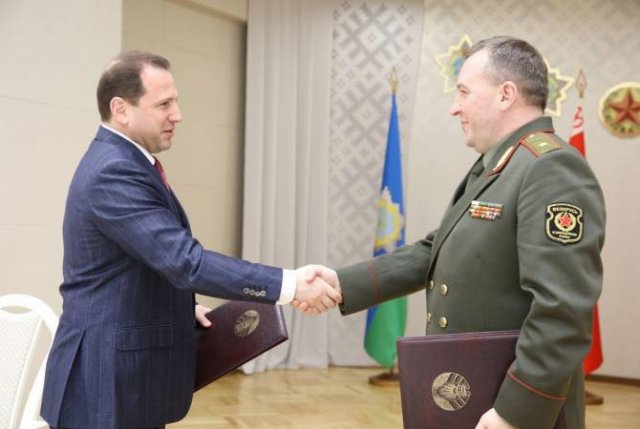Министры обороны Армении и Беларуси обсудили перспективы развития военного сотрудничества