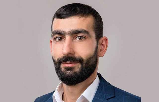 Глава административного района Ачапняк Геворк Бабаян подал заявление об уходе