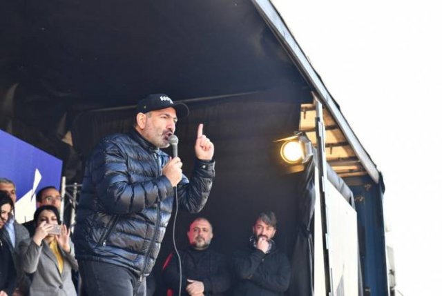 Армию грабили, чтобы сохранить Арцах? Никол Пашинян