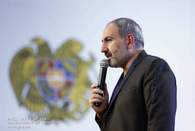 Оценка прежним политическим процессам: Никол Пашинян зачитал проект Декларации