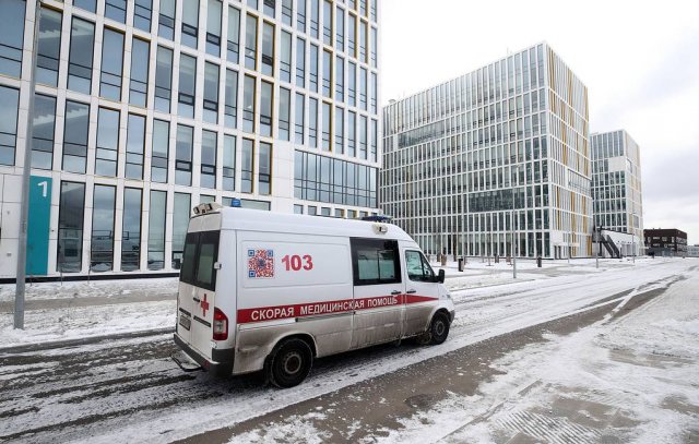 Сбежавшую из больницы в Москве женщину с коронавирусом вернули на лечение