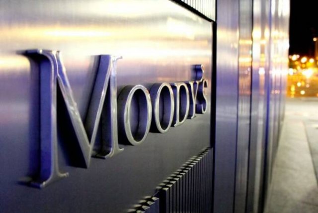 Moody`s: Азербайджан может столкнуться с необходимостью девальвации маната