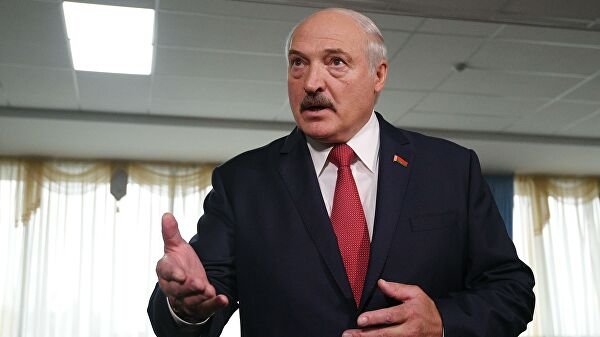 Лукашенко поручил не направлять чартеры за безответственными туристами