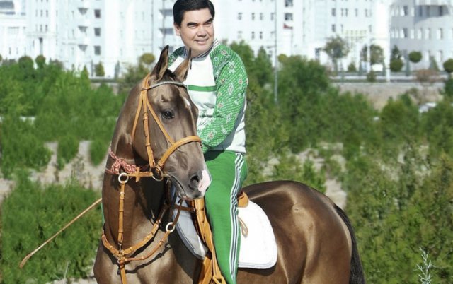 В Туркменистане запретили слово «коронавирус». Официально в стране нет ни одного заболевшего