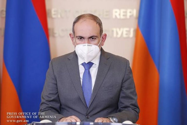 Премьер считает основной стратегической задачей научиться жить параллельно с коронавирусом
