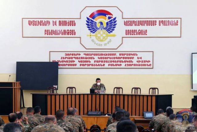 Под председательством Джалала Арутюняна подведены итоги учений