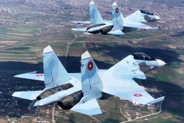 Давид Тоноян принял ведущих российских летчиков-испытателей