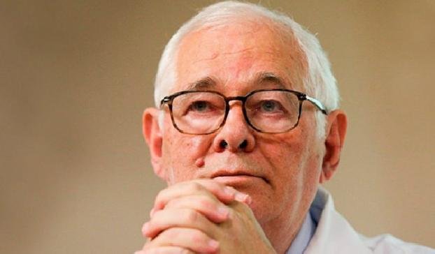 Леонид Рошаль назвал пандемию "репетицией биологической войны" - ТАСС