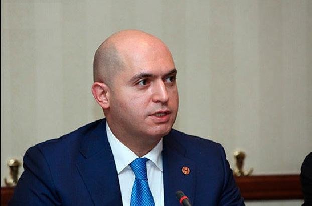 Роберт Назарян доказывает, николовкой кучке не удастся поставить под удар пройденную им жизнь и принципы – Армен Ашотян