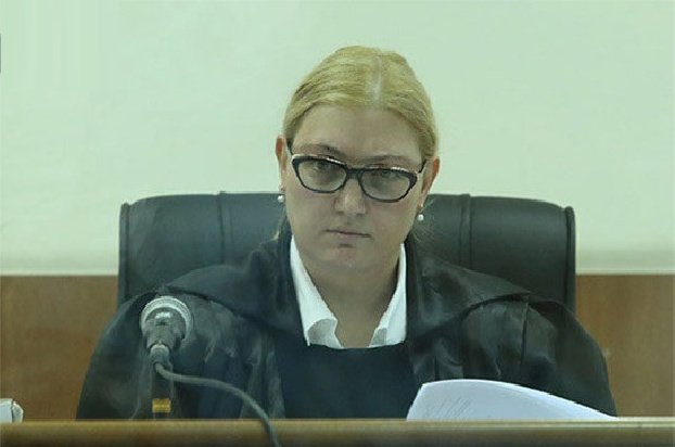 Анна Данибекян решила подвергнуть приводу в суд Армена Геворкяна