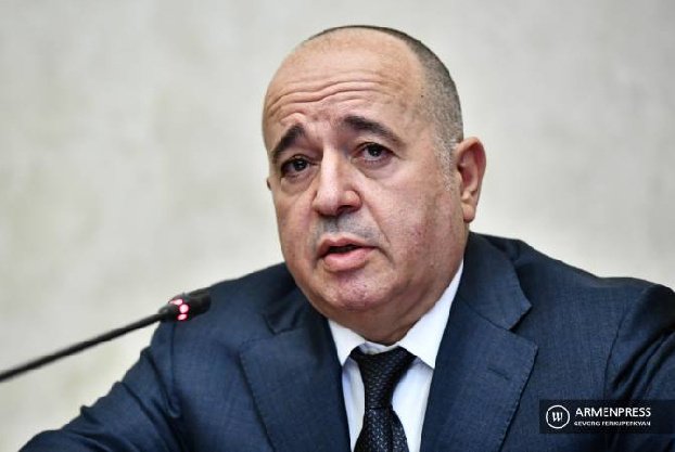 Делегация, возглавляемая Аршаком Карапетяном, прибыла в Москву
