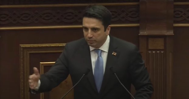 Спикер парламента Армении протянул руку примирения: Предлагаю «обнулить» происшедшее