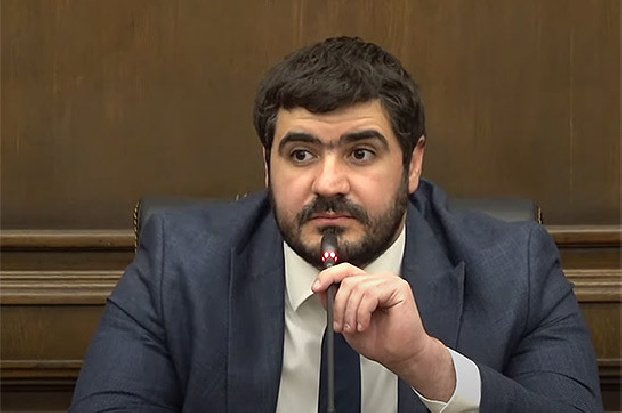 «Гражданский договор»: Заявление Пашиняна об образованности Алиева не является комплиментом