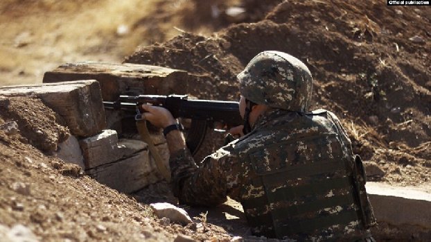 Минобороны: Накануне вечером ВС Азербайджана обстреливали армянские позиции в Гегаркунике
