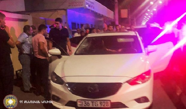 Тело мужчины с огнестрельным ранением в висок обнаружено в салоне машины в Ереване