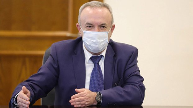 Вакцинация учителей – обязательная, но речь не о физическом принуждении