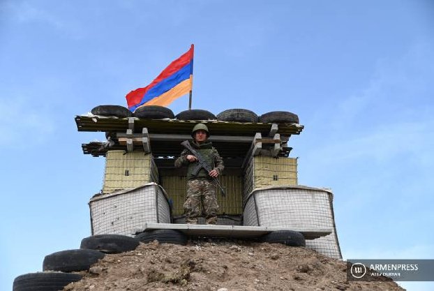 Правительство Армении объявляет новые трехмесячные учебные сборы