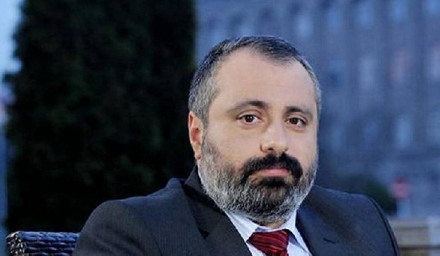 Министр иностранных дел Арцаха посетил одну из воинских частей Армии обороны