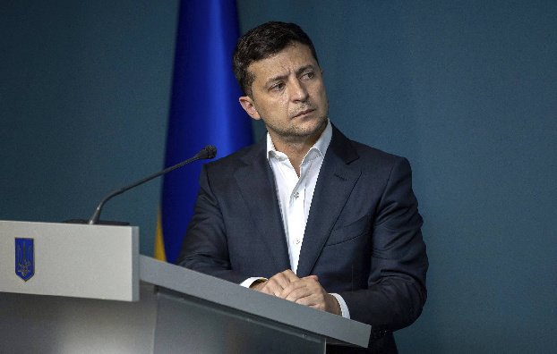Зеленский допустил вероятность войны с Россией