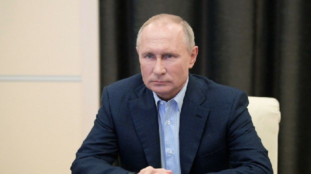Владимир Путин уходит на самоизоляцию из-за случая COVID-19 в его окружении