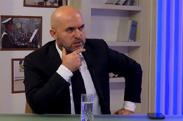 Армен Ашотян: Алиев столько всего знает о Николе, что Никол готов продать все, что угодно, чтобы Алиев вдруг не разоблачил это