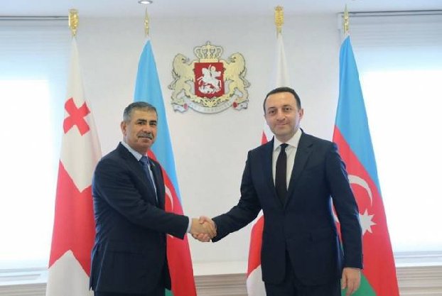 Премьер-министр Грузии встретился с министром обороны Азербайджана