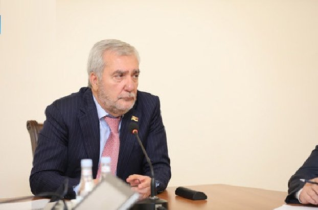 Андраник Кочарян: вы уже начали не траншейное, а партизанское движение