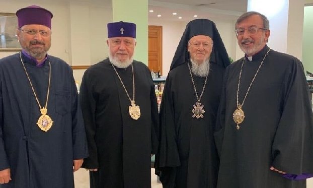Католикос всех армян встретился с Вселенским Патриархом Константинопольским
