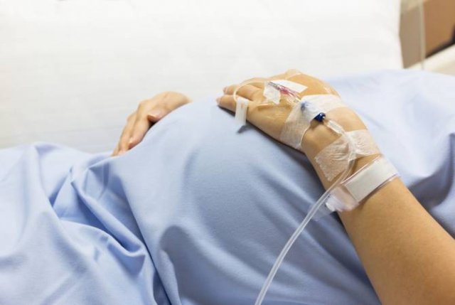 В Армении от коронавируса скончалась женщина на 20-й неделе беременности