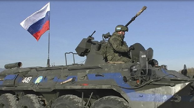Российские миротворцы провели патрулирование вдоль линии разграничения сторон в Арцахе